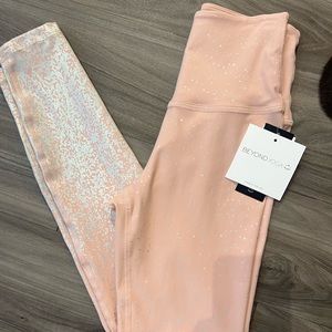 Beyond Yoga Alloy Ombré HW MIDI Legging